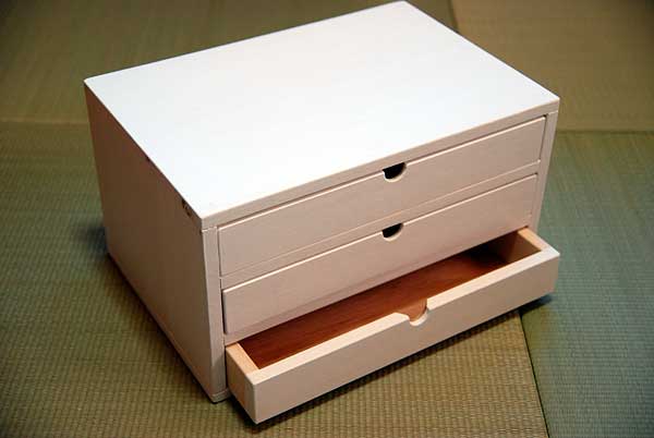 toanoa「A4サイズの3段小引き出し(白)」