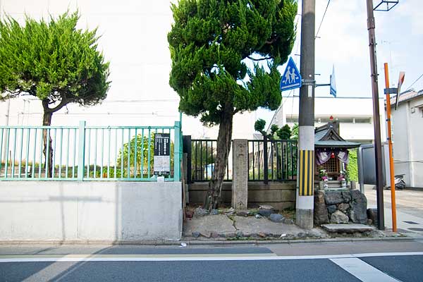 深草小学校前
