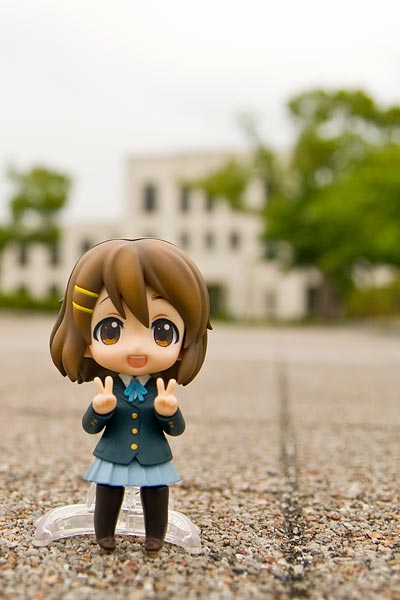 豊郷小学校とねんどろいど平沢唯