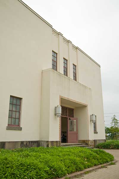 豊郷小学校・講堂