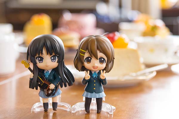 豊郷小学校・ねんどろいど秋山澪と平沢唯