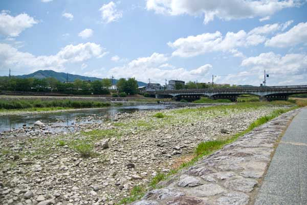 鴨川河畔