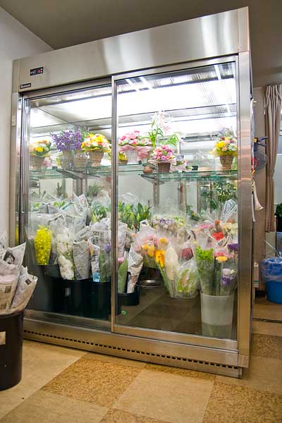 出町枡形商店街・花の春風・保冷庫