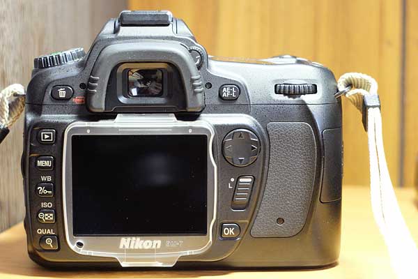 Nikon D80・液晶カバーBM-7交換後