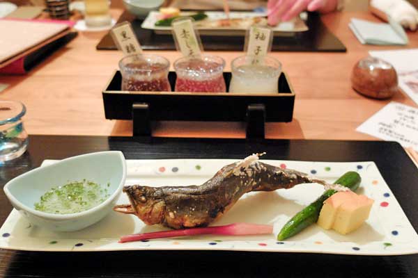 高山平野屋の天然鮎