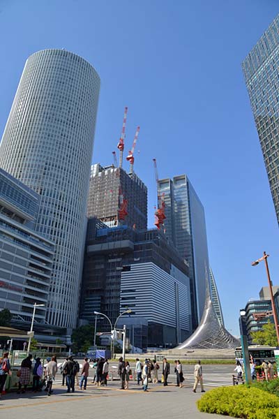 名古屋駅前の高層ビル群