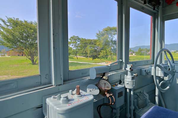 安曇野ちひろ公園 電車の教室