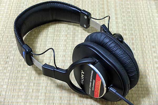 MDR-CD900ST