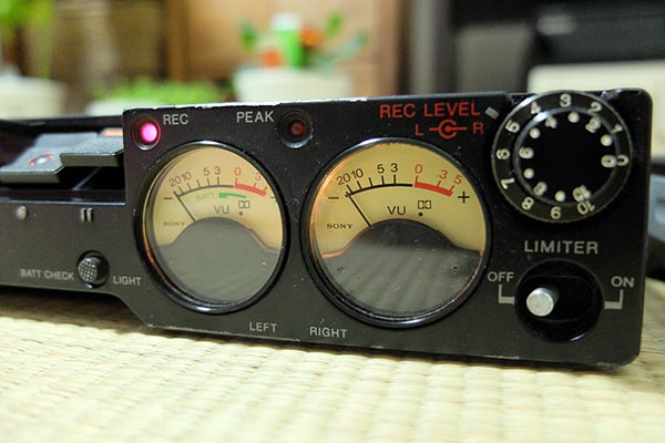 TC-D5MのVUメーター