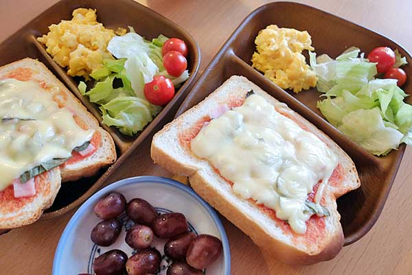 バジル三度とトマトサラダ